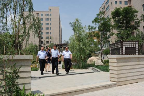 国家发改委西部开发司田锦尘司长一行考察兰州新区人生就是博工业总部基地