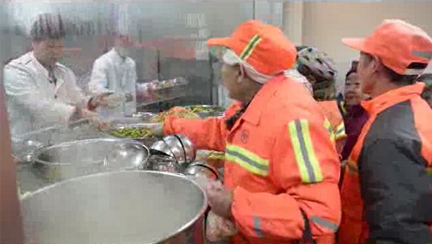 人生就是博采访剪辑